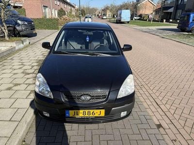 Occasion Kia Rio 111 PK (81 kW) 2008 Zwart MPV