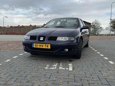 Blauw Gebruikt 2002 Seat Leon Hatchback | € 2.000 (Iets duurder)