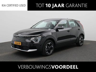 Zwart, metallic lak Occasion 2024 Kia e-Niro Light SUV | € 29.440 (Goede deal)