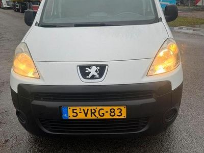 Gebruikt 2011 Peugeot Partner MPV | € 2.250 (Eerlijke prijs)