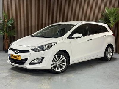 Wit Occasion 2012 Hyundai i30 Stationwagen | € 6.250 (Eerlijke prijs)