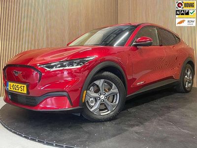 Rood Occasion 2021 Ford Mustang Mach-E SUV | € 28.895 (Duur)