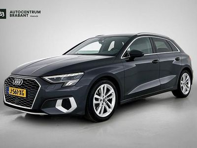 Grijs Gebruikt 2020 Audi A3 Business Hatchback | € 20.845 (Eerlijke prijs)