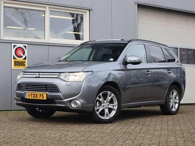 Grijs Gebruikt 2014 Mitsubishi Outlander P-HEV Instyle SUV | € 6.450 (Eerlijke prijs)