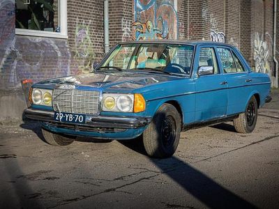 Gebruikt 1976 Mercedes 250 | € 6.950
