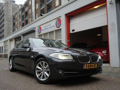 Grijs Occasion 2013 BMW 520 Executive Sedan | € 10.940 (Eerlijke prijs)
