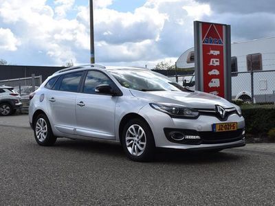 tweedehands Renault Mégane Estate 1.5 dCi Limited | Cruise control | Bluetooth | Parkeer sensoren achter | Airco