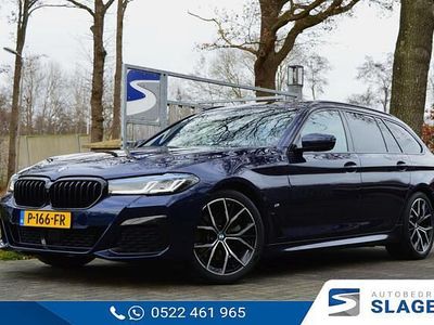 Blauw Gebruikt 2022 BMW 520 Executive Stationwagen | € 44.950