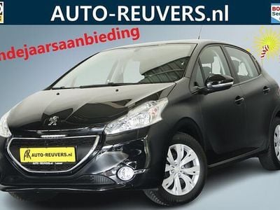Zwart Gebruikt 2014 Peugeot 208 Active Hatchback | € 6.900 (Eerlijke prijs)