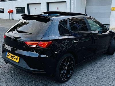 Gebruikt 2015 Seat Leon FR Sedan | € 9.700