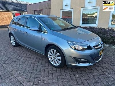 Occasion Opel Astra Cosmo 120 PK (88 kW) 2013 Grijs Stationwagen