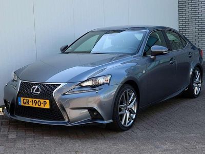 Lexus IS300h