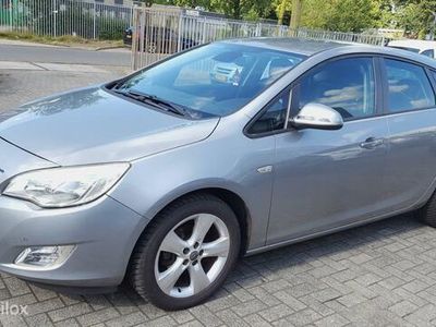 Grijs Occasion 2010 Opel Astra Cosmo Hatchback | € 6.000 (Duur)