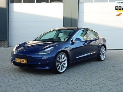 Blauw (metallic) Occasion 2019 Tesla Model 3 Performance Sedan | € 24.990 (Eerlijke prijs)