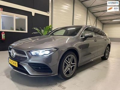 Grijs Gebruikt 2023 Mercedes CLA250 Shooting Brake AMG line Stationwagen | € 32.950 (Super prijs)