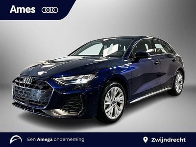 Blauw Gebruikt 2025 Audi A3 Sportback S-Line Hatchback | € 39.995 (Iets duurder)