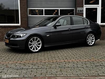 BMW 325