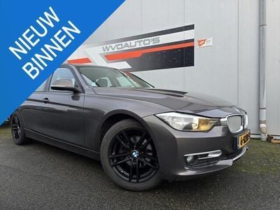 Sedan Occasion 2013 BMW 320 Efficient Dynamics Sedan | € 9.950 (Eerlijke prijs)