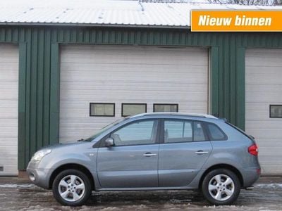 Grijs Gebruikt 2009 Renault Koleos Dynamique SUV | € 3.750 (Goede deal)