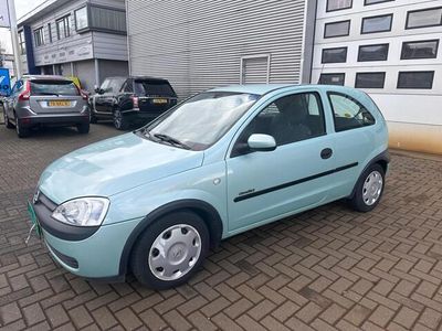 tweedehands Opel Corsa 1.2-16V Comfort Lage km stand NAP