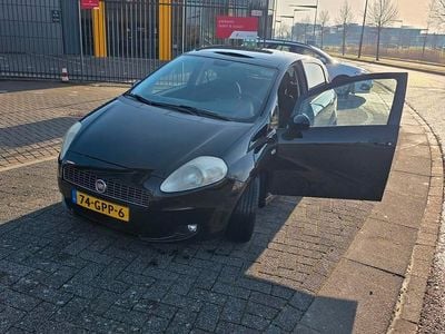 Occasion 2008 Fiat Grande Punto Hatchback | € 3.000 (Eerlijke prijs)