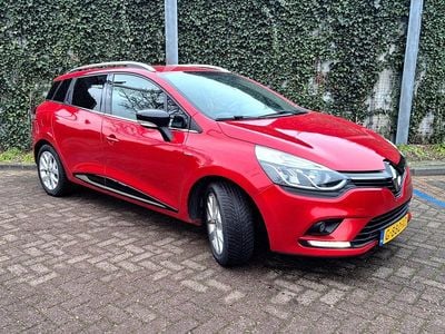 Rood Gebruikt 2019 Renault Clio GrandTour LIMITED Stationwagen | € 8.490 (Eerlijke prijs)