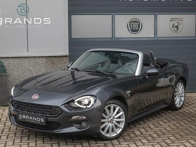 Occasion Fiat 124 Spider Lusso 141 PK (103 kW) 2018 Grijs (metallic) Cabriolet