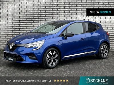 Blauw Gebruikt 2023 Renault Clio V Evolution Hatchback | € 17.640 (Goede deal)