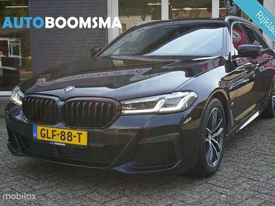 Zwart (metallic) Occasion 2021 BMW 530e M Sport Stationwagen | € 30.900 (Iets duurder)