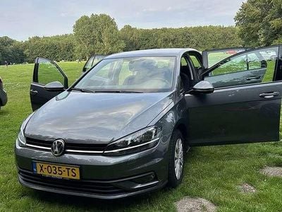 Grijs Gebruikt 2019 VW Golf VII Highline Stationwagen | € 15.400 (Super prijs)