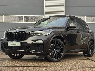 Zwart Occasion 2020 BMW X5 Executive SUV | € 62.999 (Duur)