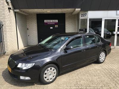 Occasion Skoda Superb Comfort 125 PK (91 kW) 2011 Zwart Hatchback