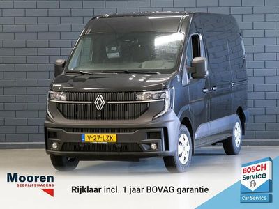 Zwart (metallic) Nieuw 2025 Renault Master Van | € 45.950 (Eerlijke prijs)