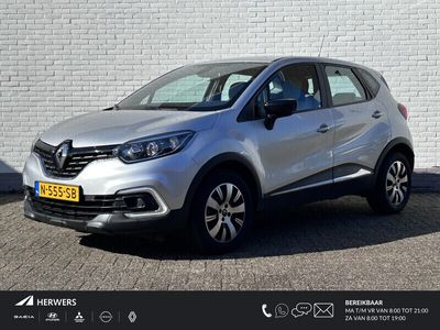 tweedehands Renault Captur 0.9 TCe Limited / Trekhaak / Navigatie / Climate / Cruise / automatisch dimlicht /