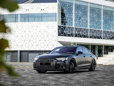 Zwart (metallic) Occasion 2024 Audi S8 Sedan | € 224.900