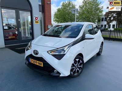 tweedehands Toyota Aygo 1.0 VVT-i x-play limited AUTOMAAT AIRCO