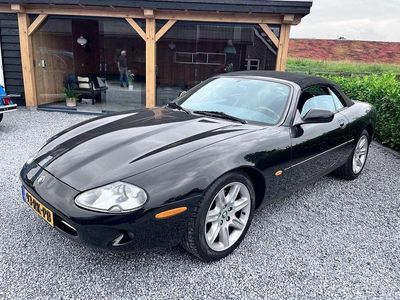 Jaguar XK8