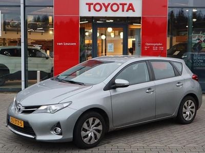 Occasion Toyota Auris 132 PK (97 kW) 2013 Grijs Hatchback