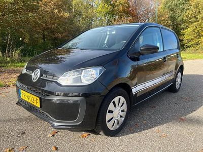 Zwart (metallic) Gebruikt 2017 VW up! move up! Hatchback | € 3.950 (Eerlijke prijs)