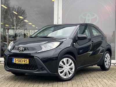 Zwart Occasion 2022 Toyota Aygo X Envy SUV | € 17.749 (Eerlijke prijs)