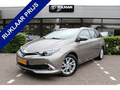 Toyota Auris Hybrid
