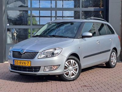 Grijs Occasion 2011 Skoda Fabia Ambition Hatchback | € 7.450 (Duur)