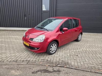 Occasion Renault Modus Dynamique 103 PK (75 kW) 2011 Rood MPV