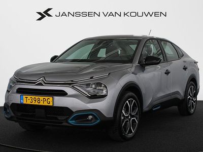 Grijs Gebruikt 2023 Citroën e-C4 Feel Sedan | € 20.395 (Eerlijke prijs)