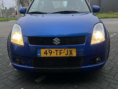 Blauw Gebruikt 2006 Suzuki Swift Sedan | € 1.600 (Eerlijke prijs)