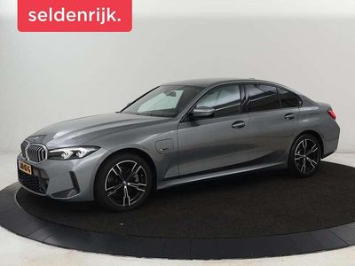 Grijs Occasion 2022 BMW 320e M Sport Sedan | € 35.900 (Iets duurder)