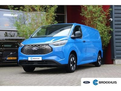Blauw Nieuw 2025 Ford E-Transit Trend Van | € 39.950