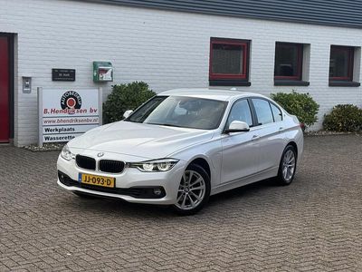 BMW 330e