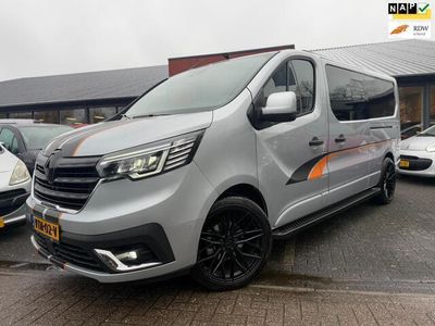 Grijs Gebruikt 2023 Renault Trafic Luxe MPV | € 39.950