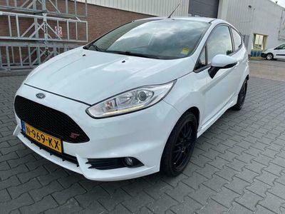 tweedehands Ford Fiesta 1.0 EcoBoost Titanium